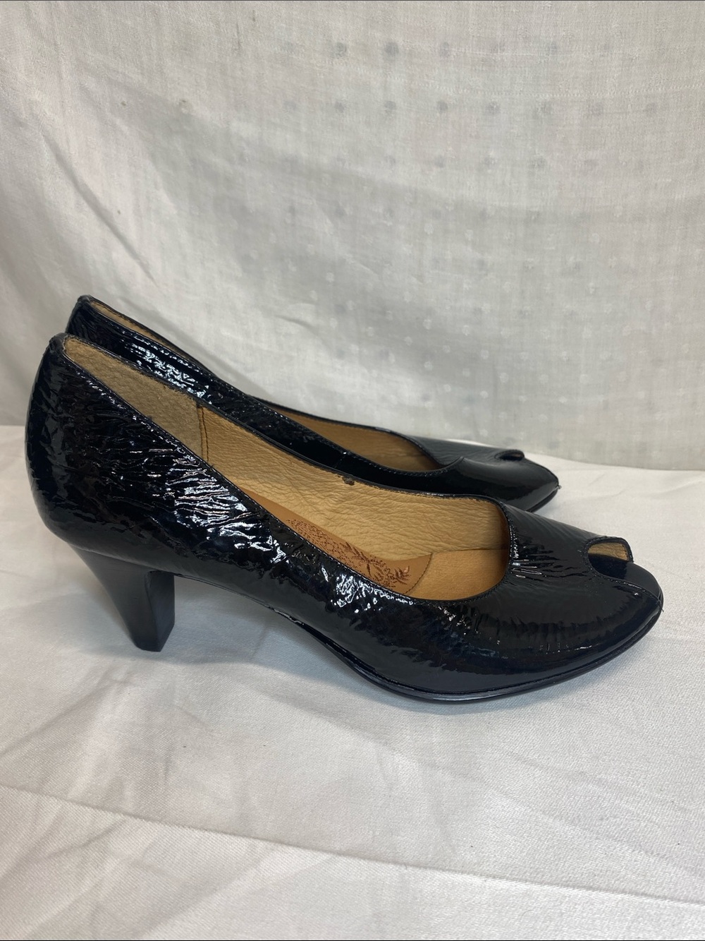 Sofft Black Patent Peep-Toe Mid Heel Pumps Size 6.5M